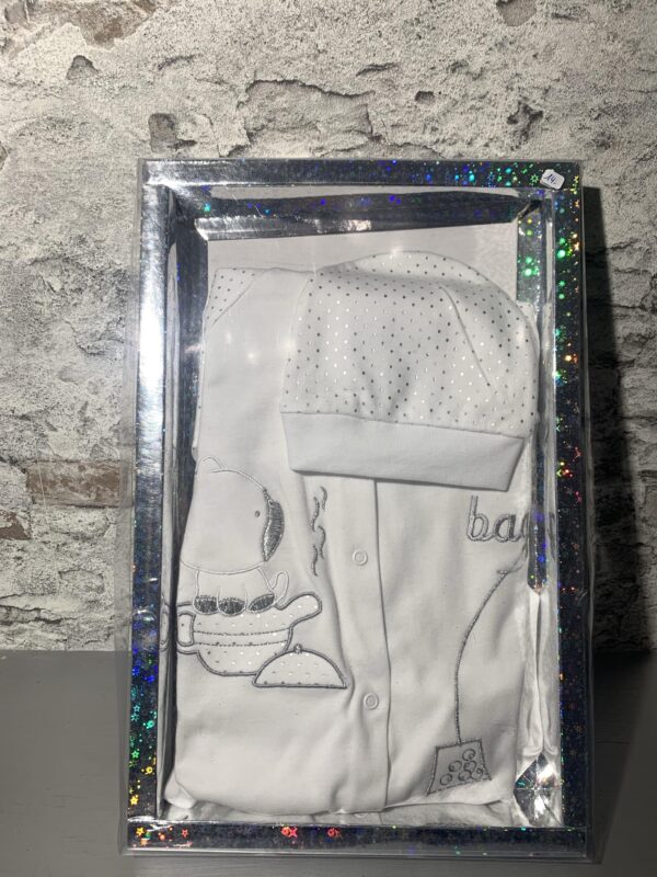 Pyjama + bonnet taille 56 – Image 2