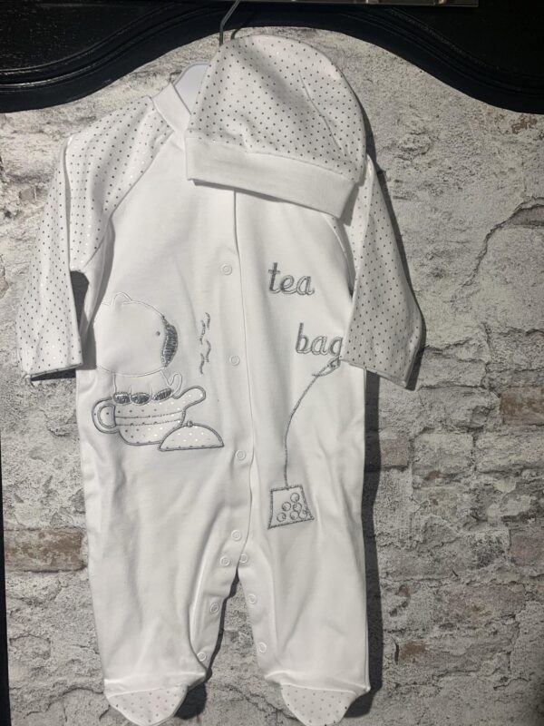 Pyjama + bonnet taille 56