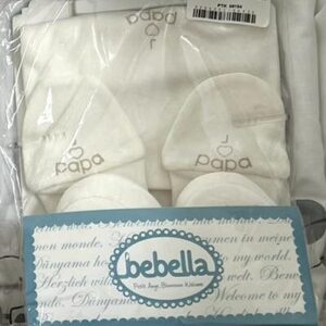 Set bonnet, moufles, chaussons