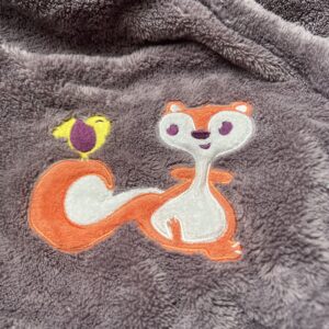 Couverture Bemini avec bonnet