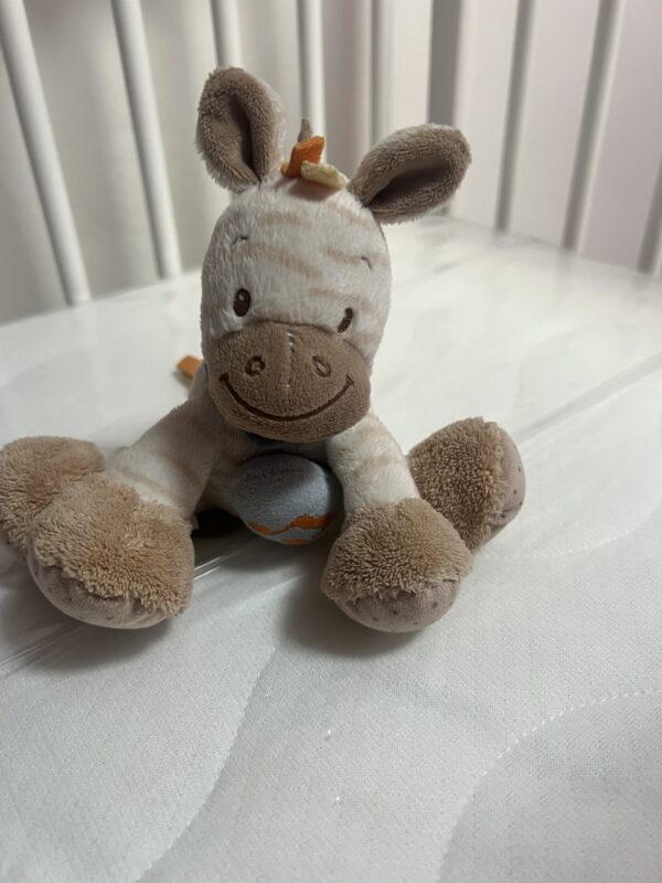 Peluche musicale Nattou
