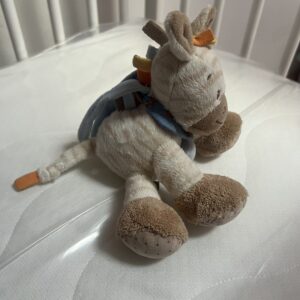 Peluche musicale Nattou