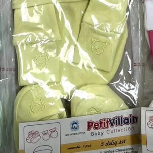 Set bonnet, moufles, chaussons